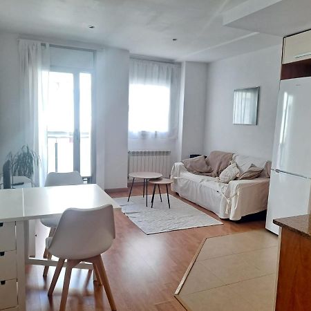 Fantastico Loft Cerca Centro By Lofties Apartment ตาราสซา ภายนอก รูปภาพ
